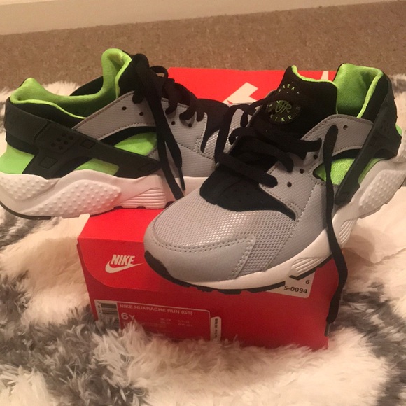 Nike Slime Green Huarache Run - Picture 2 of 7